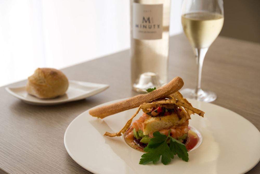 The Originals Boutique, Hotel Les Strelitzias Juan-les-Pins Bagian luar foto